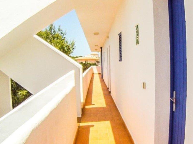 Hostal Mayans Es Pujols Ngoại thất bức ảnh